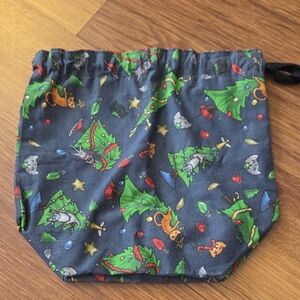 FINAL SALE EUC Handmade Small Project Bag Christmas Cats Theme